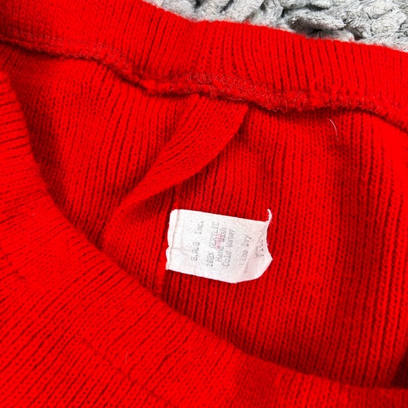 Vintage red maxi skirt with gold flame detail - Picture 4 of 4